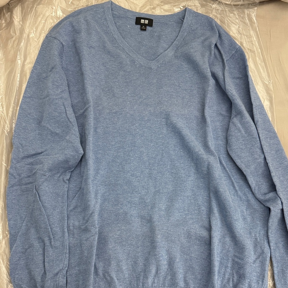 Uniqlo Light Blue V-Neck Sweater for Men